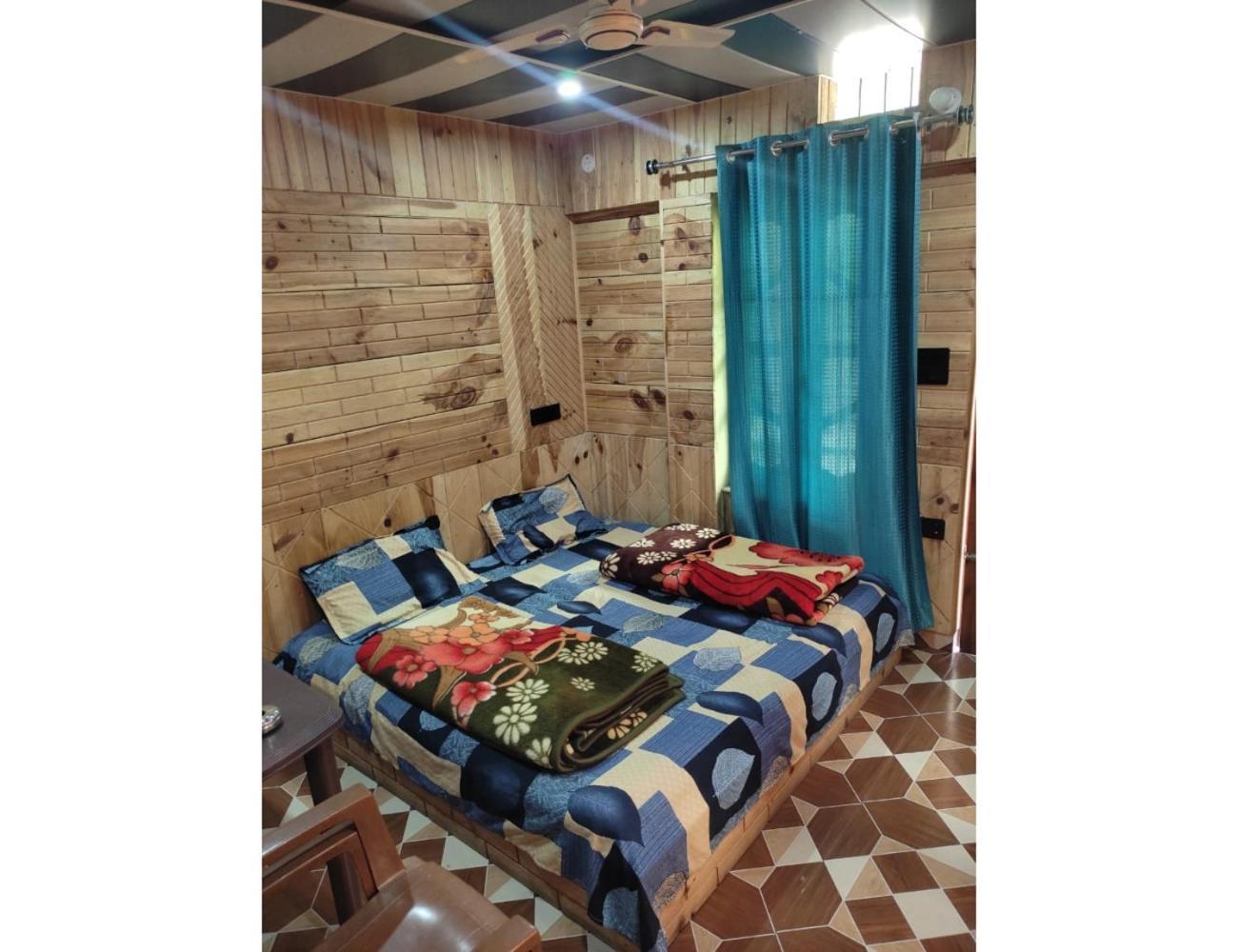 Homestay Sandeep Stay, *